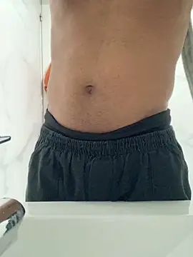 Lucascacaca online show from February 18, 2026, 9:55 pm