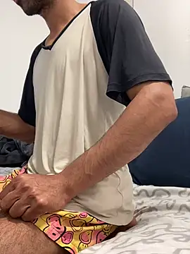 Lucascacaca online show from April 6, 2026, 6:53 pm