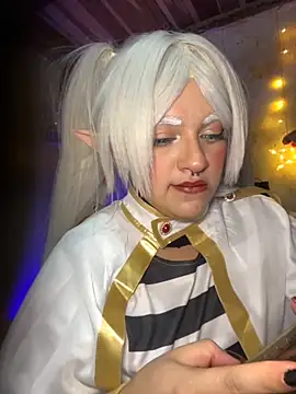 Snapshot of SophiaWeestt99 chatting on October 26, 2025, 4:18 am SophiaWeestt99 online show from October 26, 2025, 4:18 am