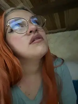 Snapshot of SophiaWeestt99 chatting on November 4, 2025, 3:16 am SophiaWeestt99 online show from November 4, 2025, 3:16 am