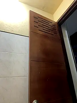 Snapshot of SophiaWeestt99 chatting on December 1, 2025, 1:21 am SophiaWeestt99 online show from December 1, 2025, 1:21 am