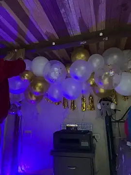 SophiaWeestt99 online show from March 8, 2026, 4:05 am