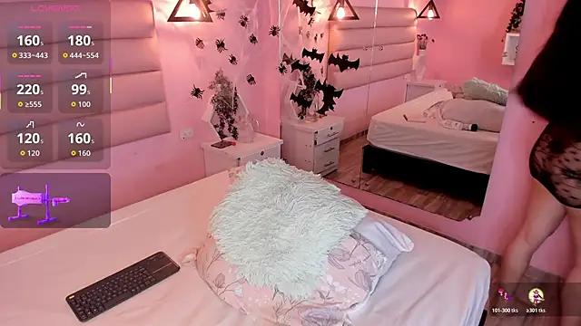 Snapshot of Katta_Gil chatting on October 24, 2025, 1:18 pm Katta Gil online show from October 24, 2025, 1:18 pm