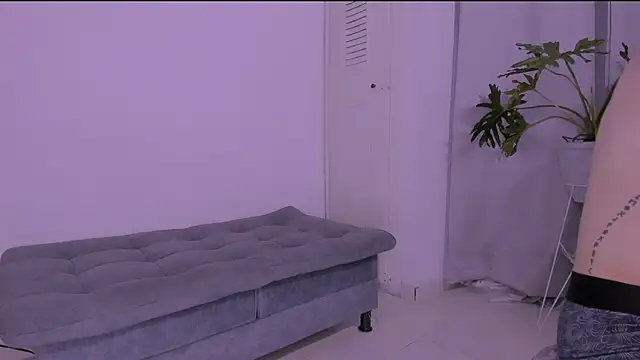 Miiafoxxx online show from November 3, 2025, 2:24 am