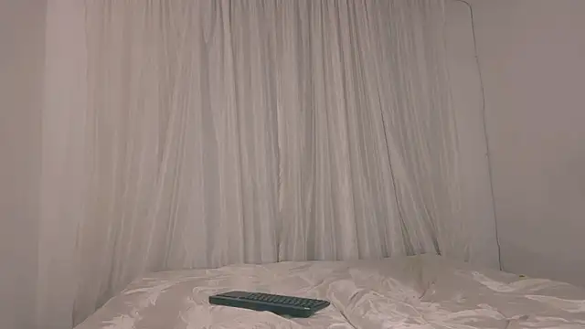 Miiafoxxx online show from March 5, 2026, 10:39 pm