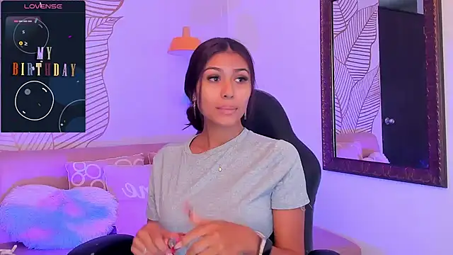 Snapshot of ZaraLim chatting on December 13, 2024, 12:39 pm ZaraLim online show from December 13, 2024, 12:39 pm