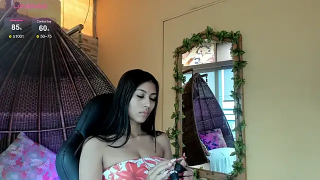 Snapshot of ZaraLim chatting on December 23, 2024, 6:16 pm ZaraLim online show from December 23, 2024, 6:16 pm