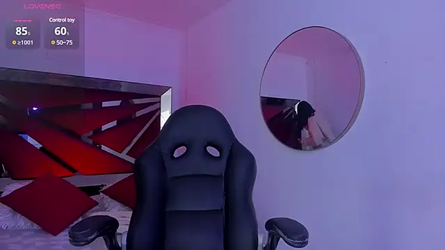 Snapshot of ZaraLim chatting on February 15, 2025, 12:33 pm ZaraLim online show from February 15, 2025, 12:33 pm