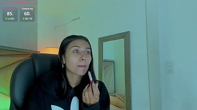 Snapshot of ZaraLim chatting on March 12, 2025, 12:04 pm ZaraLim online show from March 12, 2025, 12:04 pm