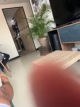 thiagowes online show from October 28, 2025, 8:33 pm