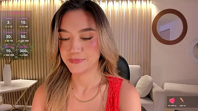 Snapshot of RebeccaHudson chatting on November 13, 2025, 7:24 pm RebeccaHudson online show from November 13, 2025, 7:24 pm