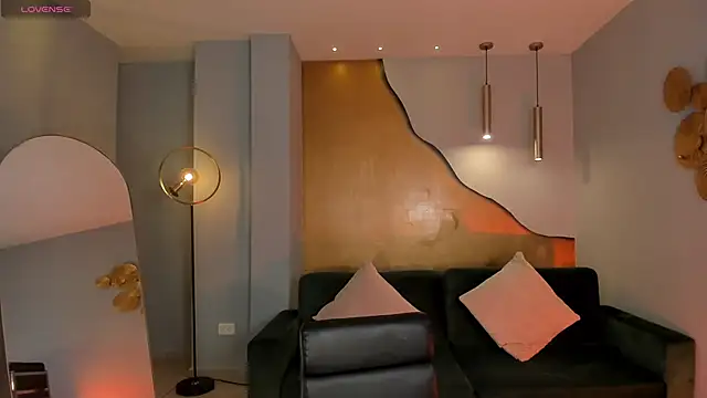 Snapshot of RebeccaHudson chatting on December 2, 2025, 7:20 pm RebeccaHudson online show from December 2, 2025, 7:20 pm