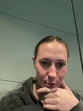 M1ssyk1ssy online show from December 27, 2024, 5:16 pm