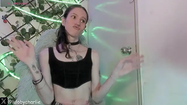 vodkadelulo online show from January 17, 2026, 2:38 am