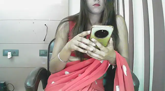 Snapshot of collage_hoty chatting on March 2, 2025, 4:32 pm collage hoty online show from March 2, 2025, 4:32 pm