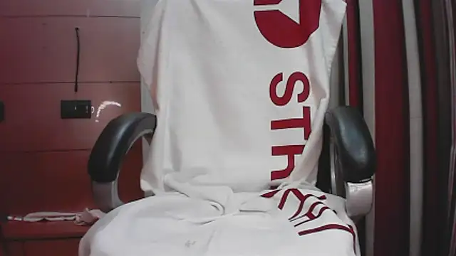 collage hoty online show from December 13, 2025, 8:47 pm