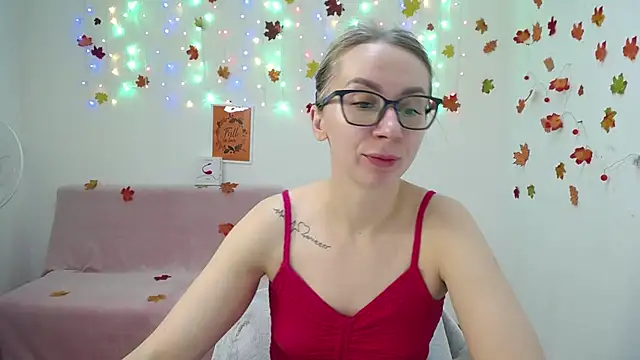 VasilisaSii online show from November 19, 2025, 6:24 am