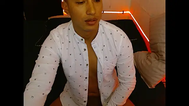 Snapshot of Davixx258 chatting on February 1, 2025, 6:08 pm Davixx258 online show from February 1, 2025, 6:08 pm