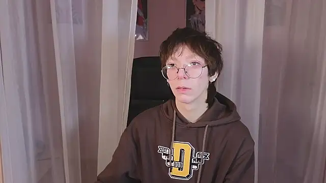 Snapshot of TommieH chatting on January 21, 2025, 5:49 am TommieH online show from January 21, 2025, 5:49 am