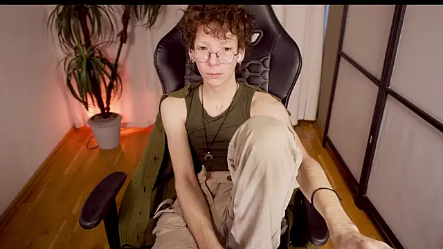 Snapshot of TommieH chatting on February 12, 2025, 8:49 am TommieH online show from February 12, 2025, 8:49 am