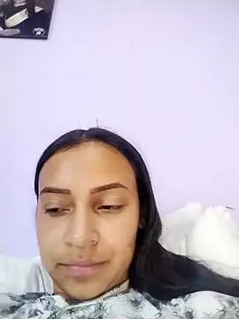 Snapshot of emma_ambar chatting on March 22, 2025, 6:11 am emma ambar online show from March 22, 2025, 6:11 am