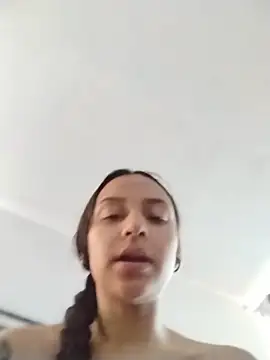 Snapshot of emma_ambar chatting on December 2, 2025, 4:35 pm emma ambar online show from December 2, 2025, 4:35 pm