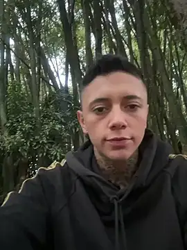 Snapshot of _PhillipBrown chatting on December 3, 2024, 11:11 am PhillipBrown online show from December 3, 2024, 11:11 am