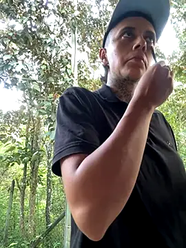 Snapshot of _PhillipBrown chatting on December 4, 2024, 9:13 pm PhillipBrown online show from December 4, 2024, 9:13 pm