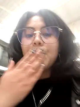 Snapshot of lara_moon25 chatting on November 3, 2025, 7:04 pm lara moon25 online show from November 3, 2025, 7:04 pm