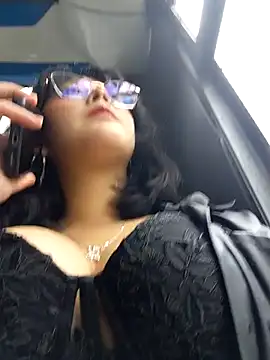 Snapshot of lara_moon25 chatting on November 11, 2025, 8:09 pm lara moon25 online show from November 11, 2025, 8:09 pm