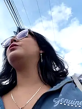 Snapshot of lara_moon25 chatting on November 21, 2025, 7:34 pm lara moon25 online show from November 21, 2025, 7:34 pm