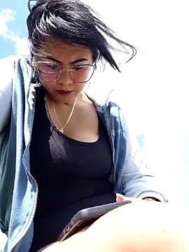 Snapshot of lara_moon25 chatting on November 22, 2025, 7:13 pm lara moon25 online show from November 22, 2025, 7:13 pm