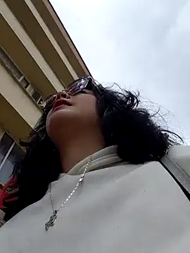 Snapshot of lara_moon25 chatting on November 23, 2025, 6:30 pm lara moon25 online show from November 23, 2025, 6:30 pm