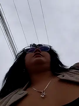 Snapshot of lara_moon25 chatting on November 27, 2025, 7:38 pm lara moon25 online show from November 27, 2025, 7:38 pm