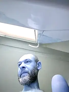 Andrzej-M online show from September 18, 2025, 2:41 pm