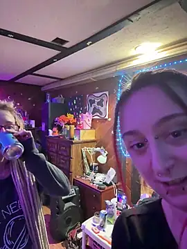 NovaLove2002 online show from February 26, 2025, 6:37 am