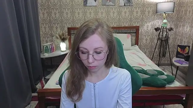 Lill Mary online show from April 1, 2026, 2:56 am