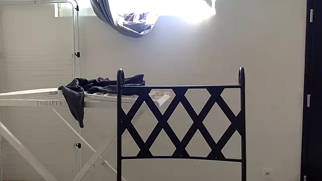 Snapshot of vanillesoumise chatting on March 7, 2025, 8:56 am vanillesoumise online show from March 7, 2025, 8:56 am