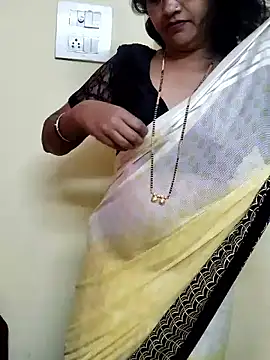 anuradha1432 online show from September 14, 2025, 10:14 am