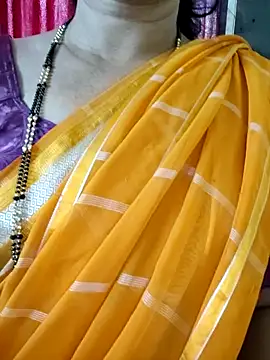 anuradha1432 online show from June 17, 2026, 10:17 am