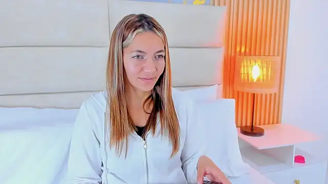 Snapshot of Mia_Malkovaa_ chatting on May 5, 2026, 3:09 pm Mia Malkovaa online show from May 5, 2026, 3:09 pm