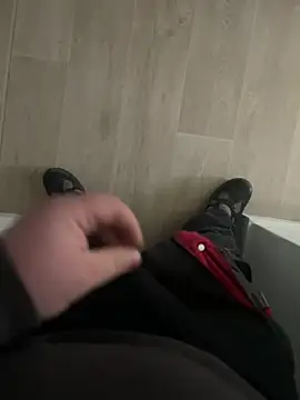 lescoquin2215 online show from January 23, 2025, 9:39 am