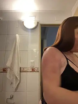 WhiteWomen online show from October 8, 2025, 11:02 pm