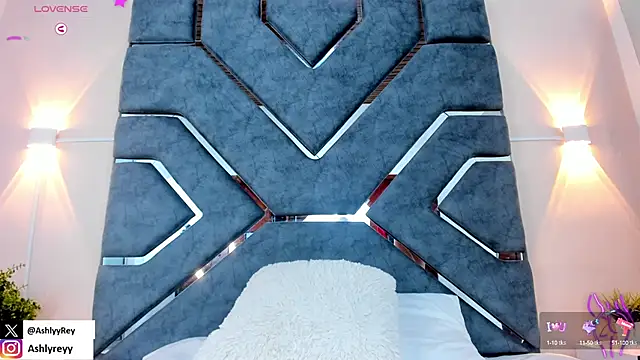 Snapshot of ashlyrey-1 chatting on January 21, 2025, 10:30 pm ashlyrey-1 online show from January 21, 2025, 10:30 pm