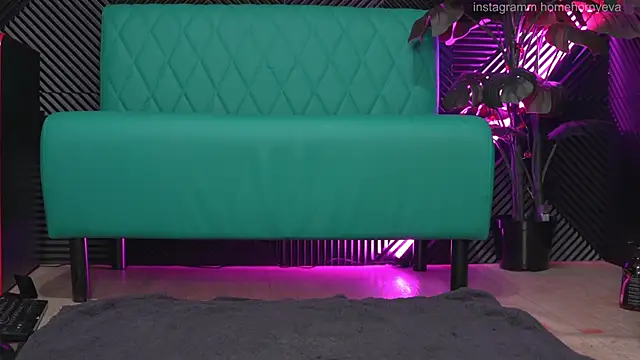 Snapshot of home_horny_eva chatting on February 2, 2025, 8:13 am home horny eva online show from February 2, 2025, 8:13 am