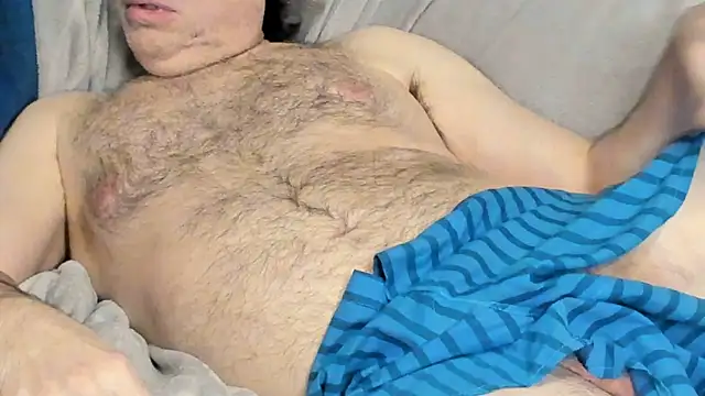 Snapshot of MidwestDadbod chatting on October 15, 2025, 12:27 pm MidwestDadbod online show from October 15, 2025, 12:27 pm