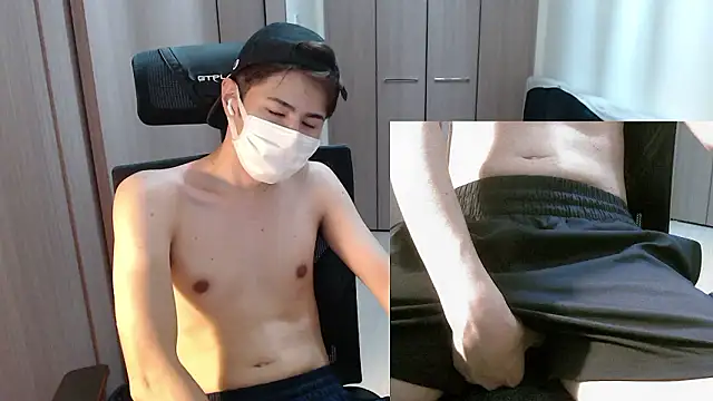 Snapshot of ryota_kkk chatting on July 24, 2026, 11:41 am ryota kkk online show from July 24, 2026, 11:41 am