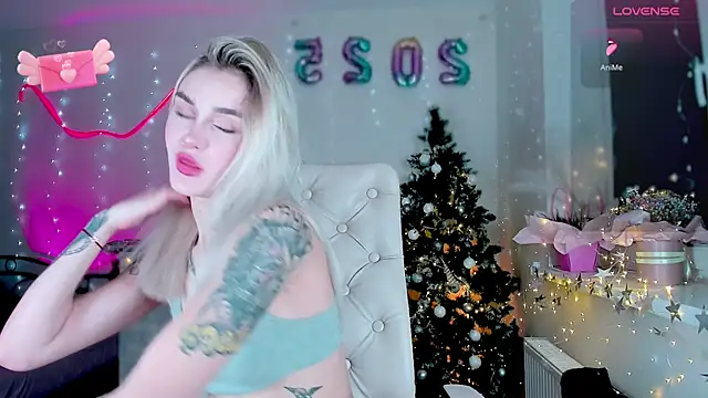 Snapshot of _Ravenaa chatting on December 29, 2024, 5:01 pm Ravenaa online show from December 29, 2024, 5:01 pm