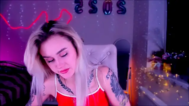 Snapshot of _Ravenaa chatting on January 29, 2025, 3:37 pm Ravenaa online show from January 29, 2025, 3:37 pm