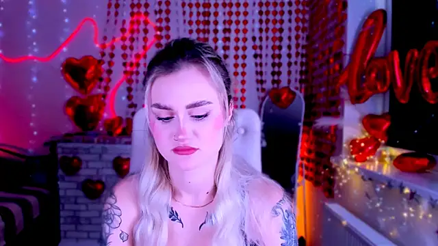 Snapshot of _Ravenaa chatting on February 21, 2025, 11:33 am Ravenaa online show from February 21, 2025, 11:33 am